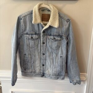 Levi's Men's Trucker size Small Shearling Denim Jacket‎